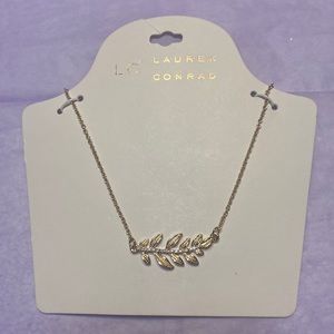 NWT Lauren Conrad Leaf Necklace. Goldstone. Clear crystals. 14”-16”